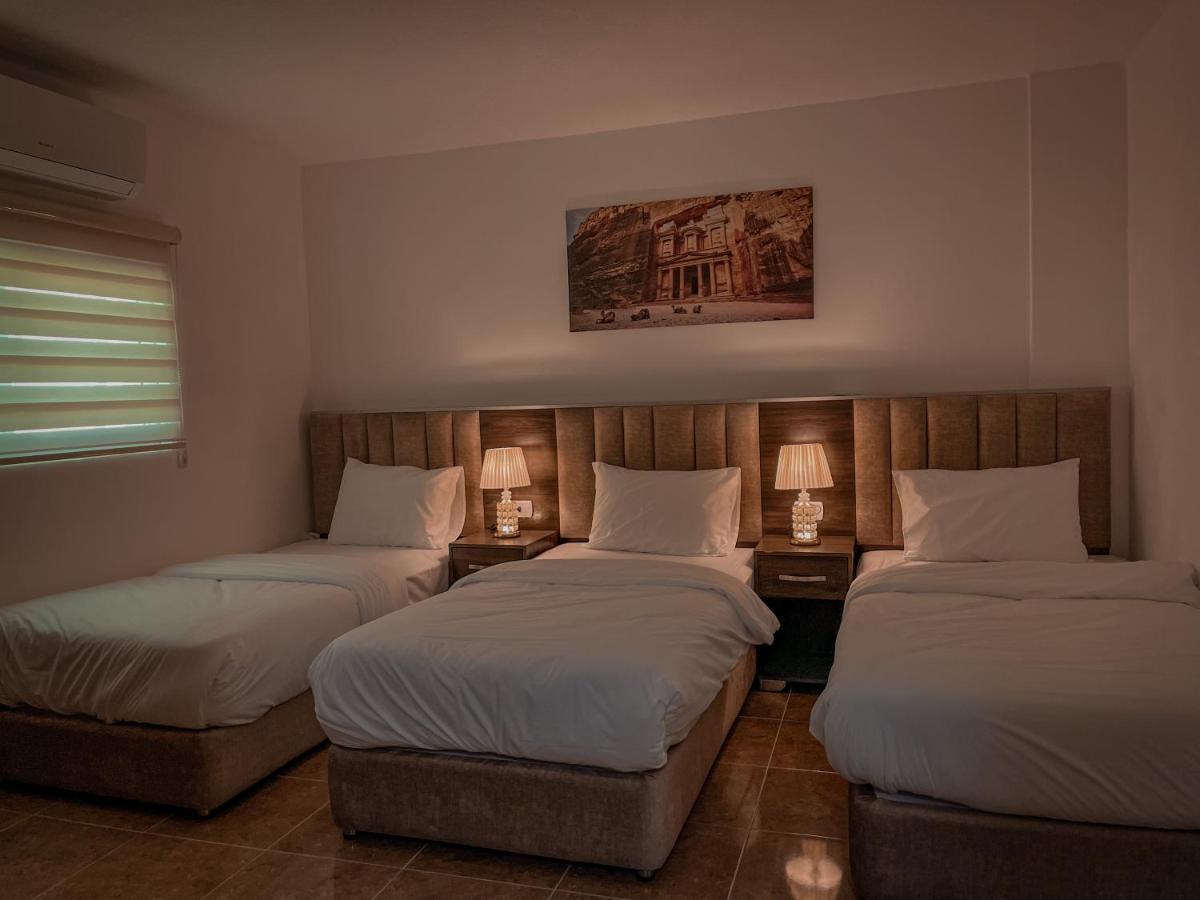 Petra Jewel Luxury Hotel Wadi Musa Luaran gambar
