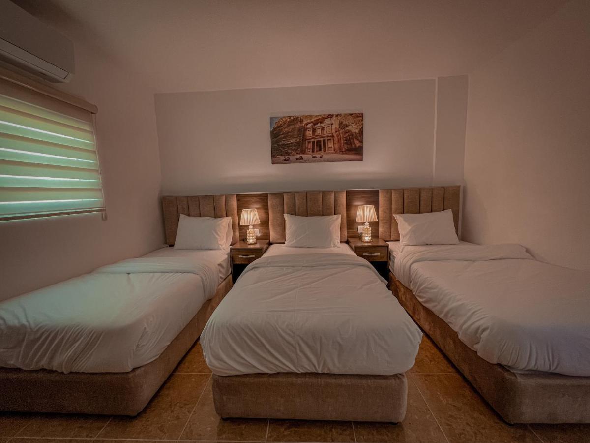 Petra Jewel Luxury Hotel Wadi Musa Luaran gambar